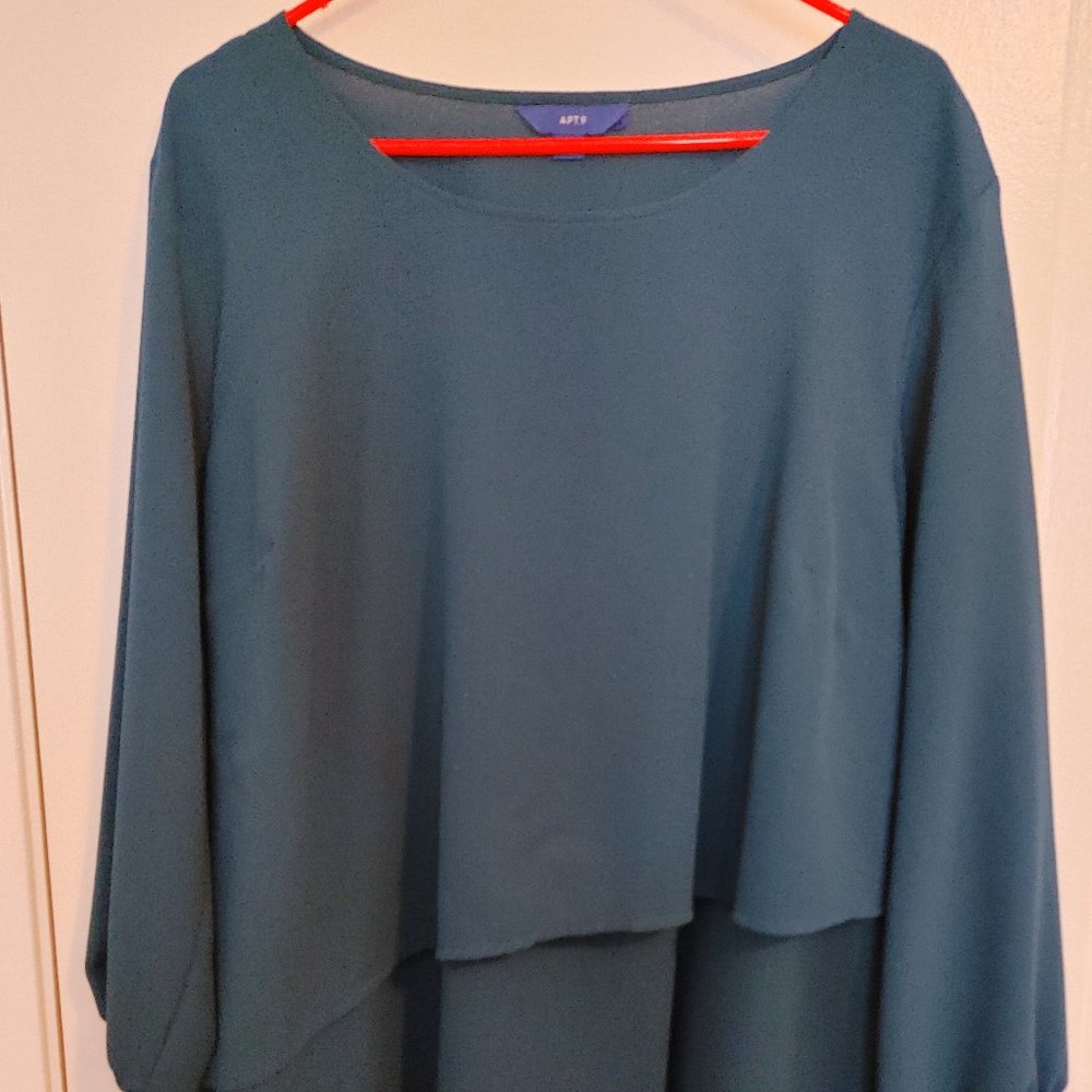 Apt 9 Top